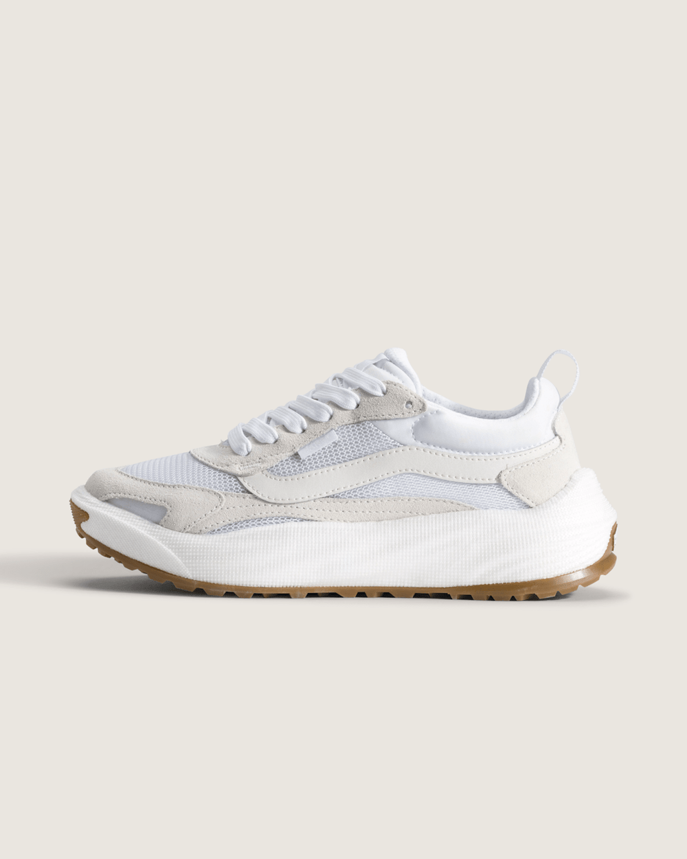 Women Vans UltraRange Neo 2.0 Shoe in White