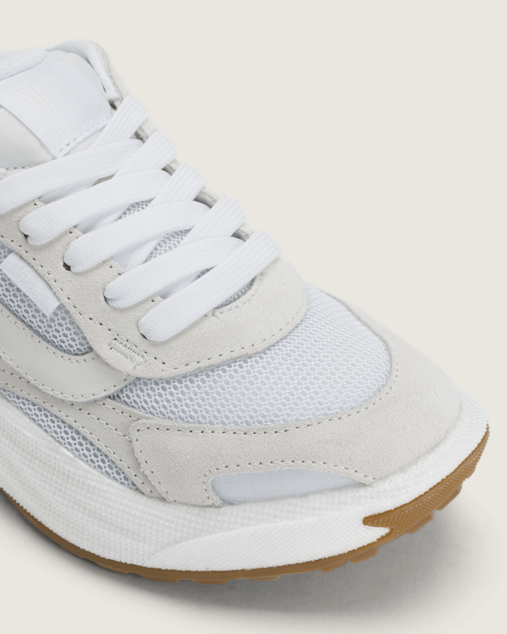 Women Vans UltraRange Neo 2.0 Shoe in White