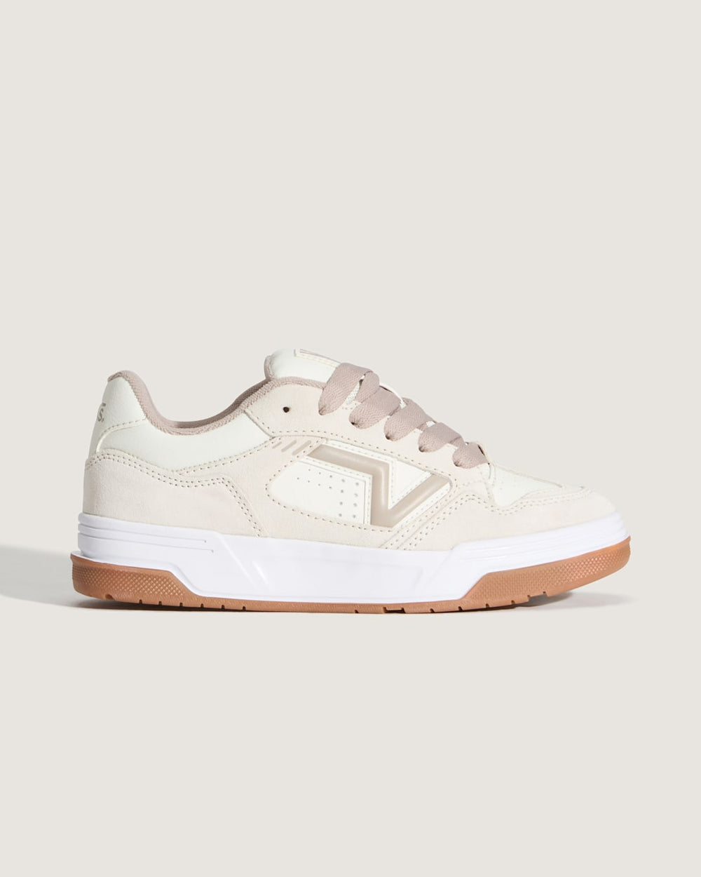 Women Vans Upland Shoe in White / Grey