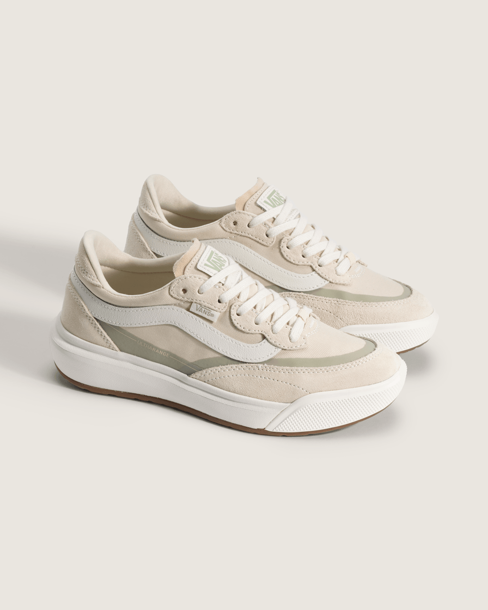 Women Vans UltraRange 2.0 Shoe in Creme Beige