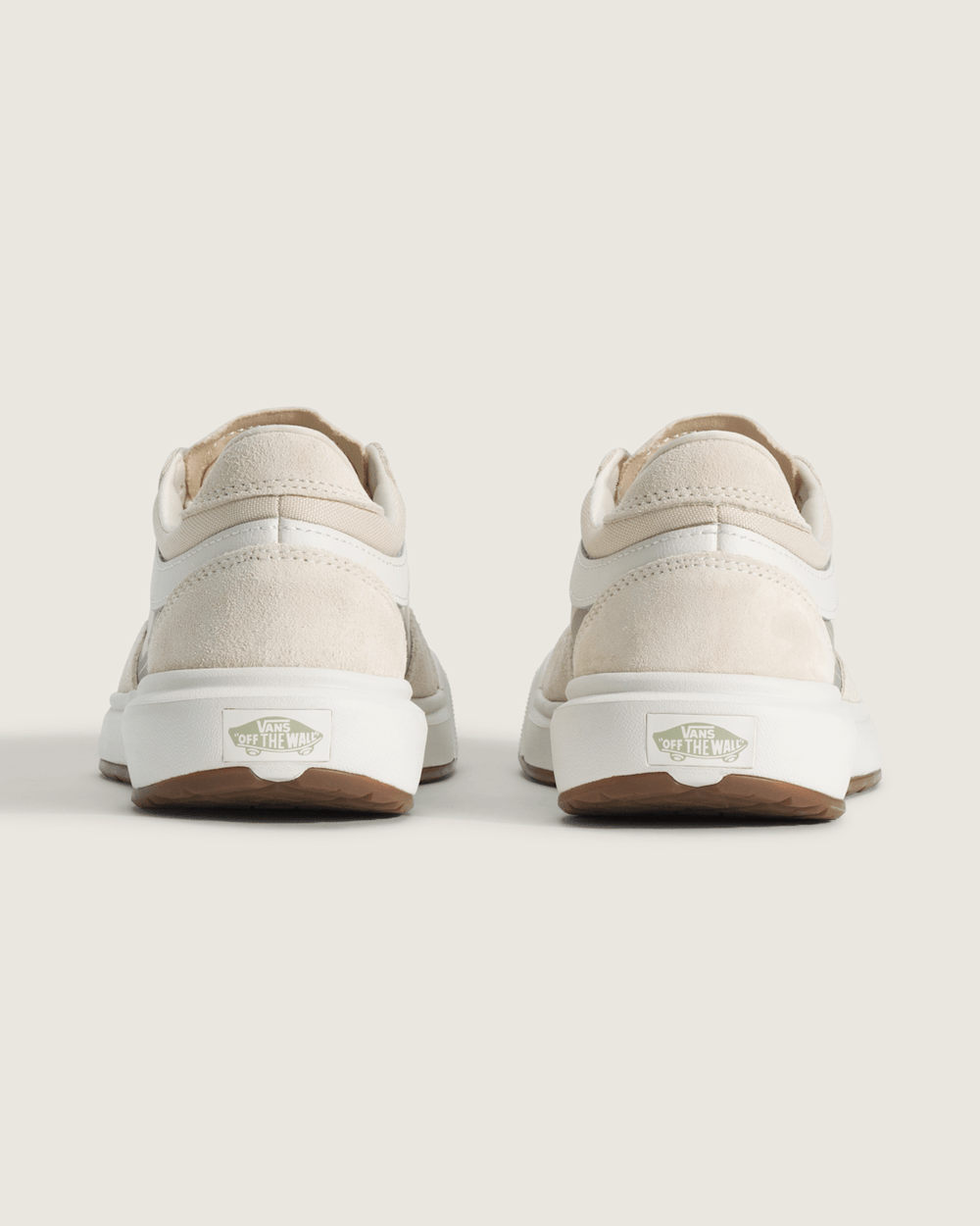 Women Vans UltraRange 2.0 Shoe in Creme Beige