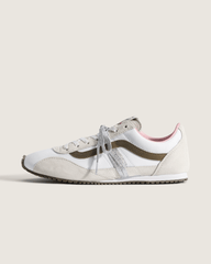 Women Vans Premium Super Lowpro Trainer in White