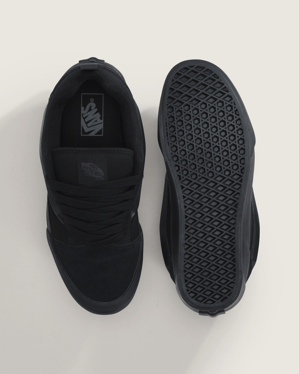 Women|Men Vans Knu Skool Shoe in Triple Black