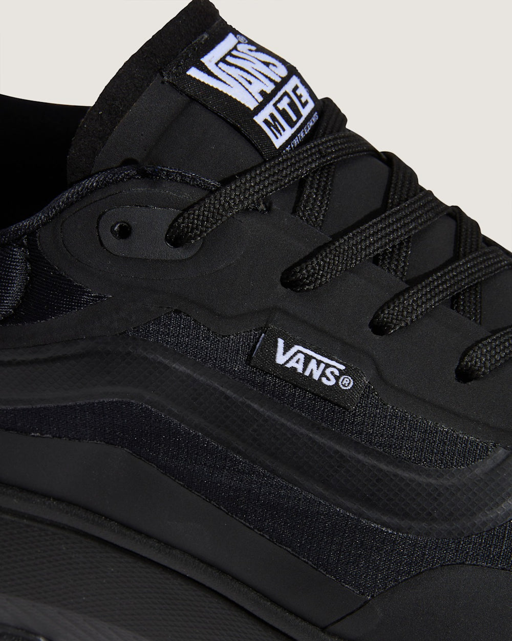 Women|Men Vans Crosspath Shoe in Blackout