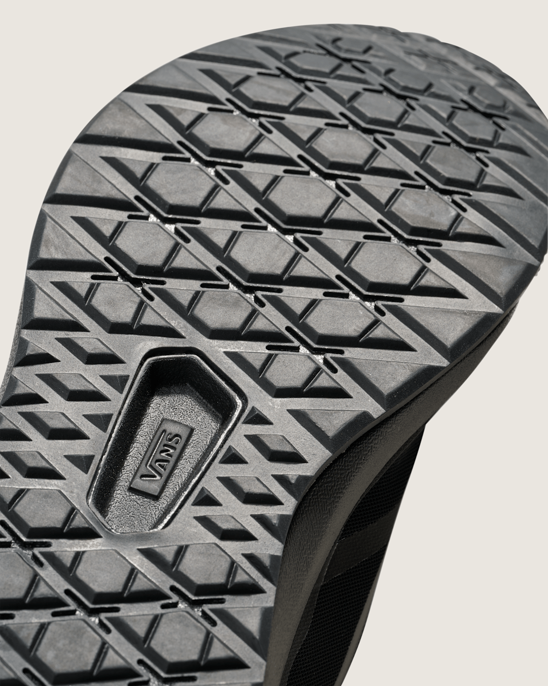 Women|Men Vans UltraRange 2.0 Shoe in Blackout
