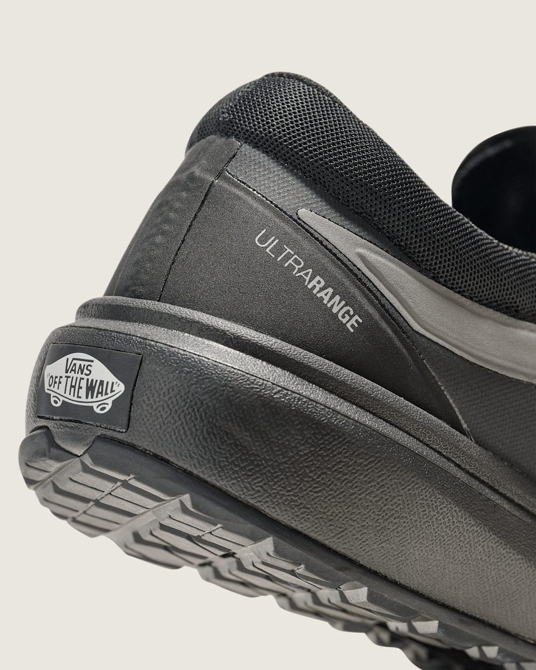 Women|Men Vans UltraRange 2.0 Shoe in Blackout