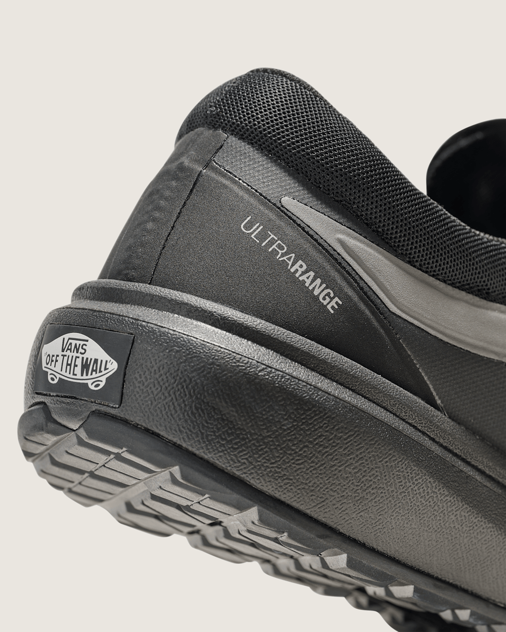 Women|Men Vans UltraRange 2.0 Shoe in Blackout