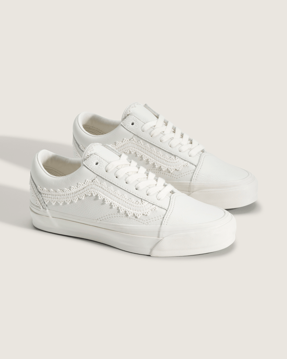 Women|Sale Vans Premium Old Skool Shoe in Marshmallow White