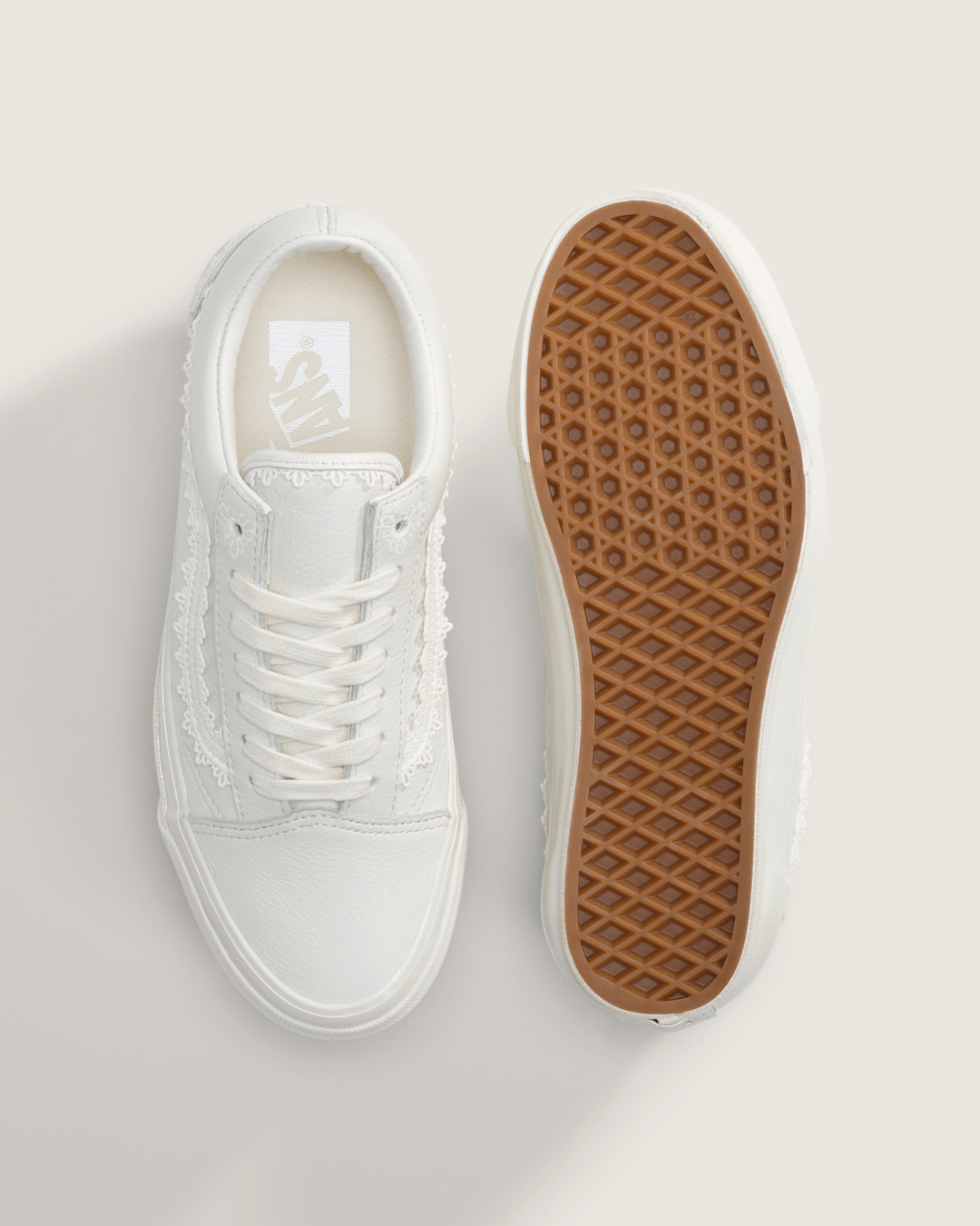 Women|Sale Vans Premium Old Skool Shoe in Marshmallow White