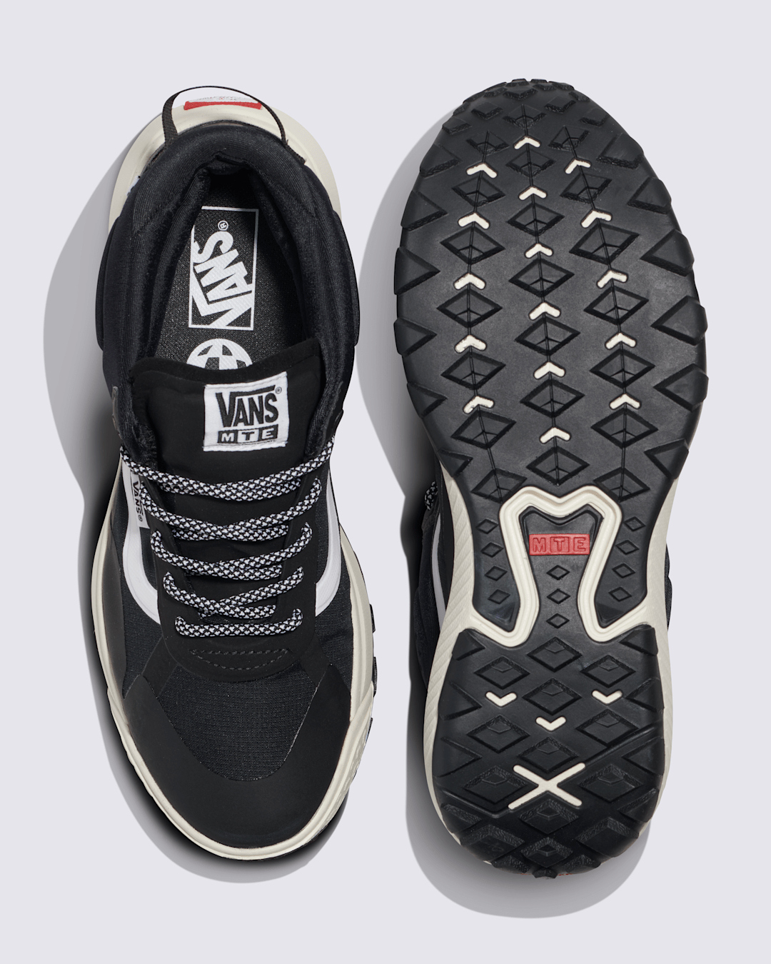 Women|Men Vans Crosspath Mid Shoe in Black / White