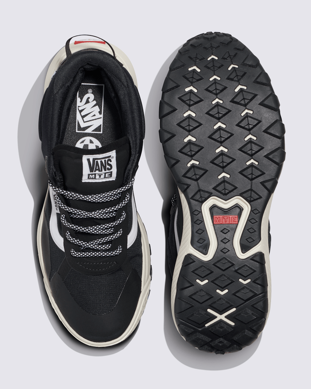 Women|Men Vans Crosspath Mid Shoe in Black / White