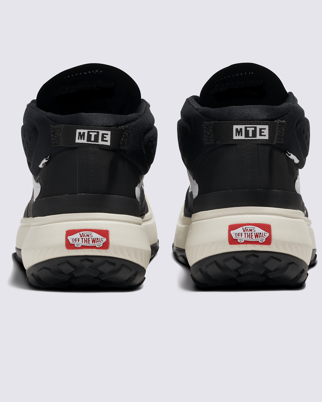 Women|Men Vans Crosspath Mid Shoe in Black / White