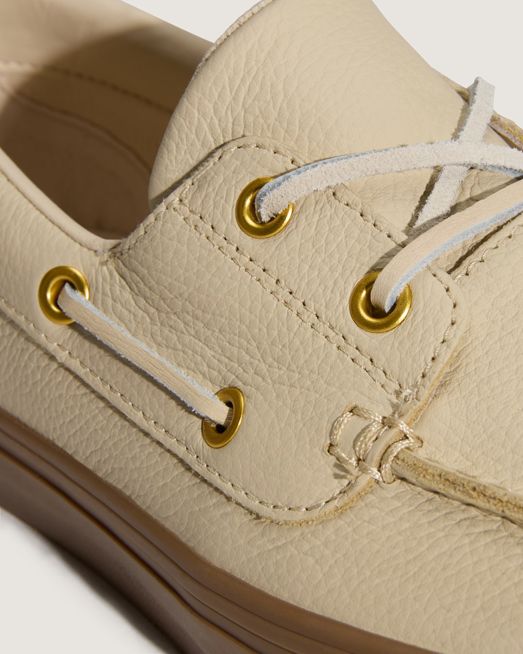 Women|Men Vans 2-Eyelet Boat Shoe in Tan Brown