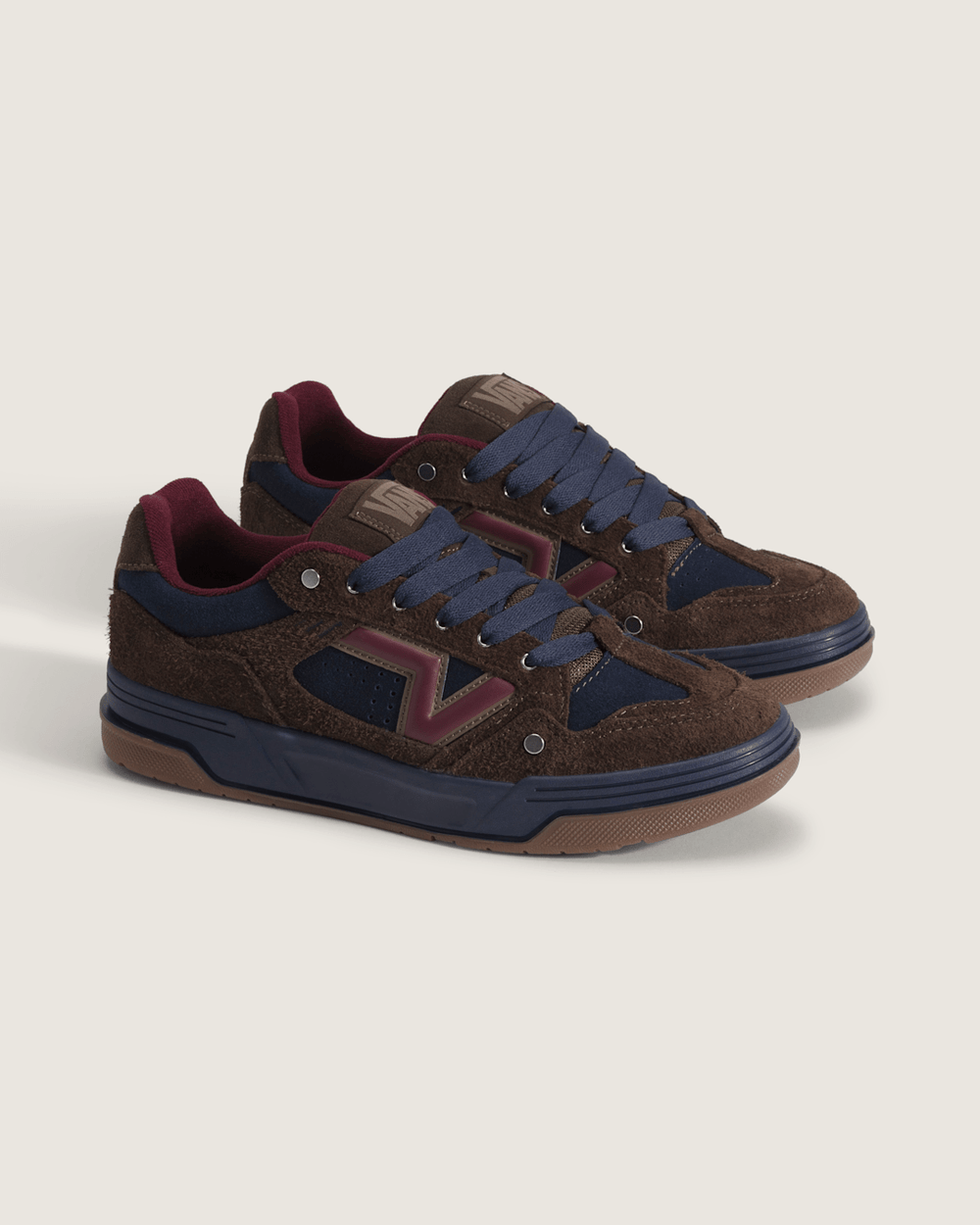 Women|Men Vans Upland Shoe in Dark Brown