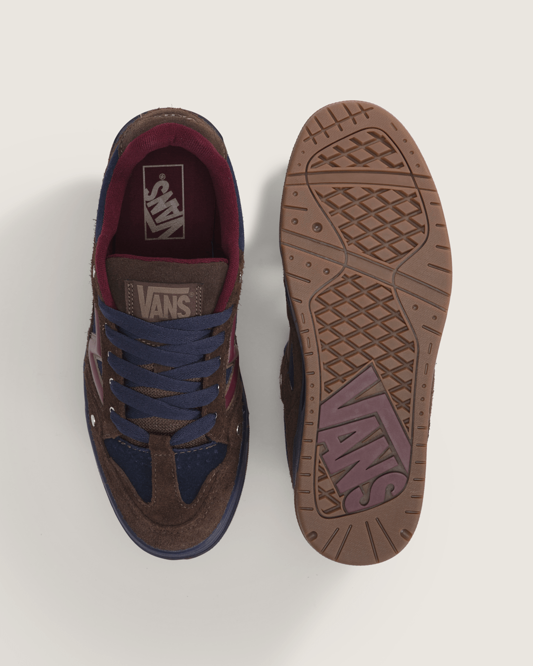 Women|Men Vans Upland Shoe in Dark Brown