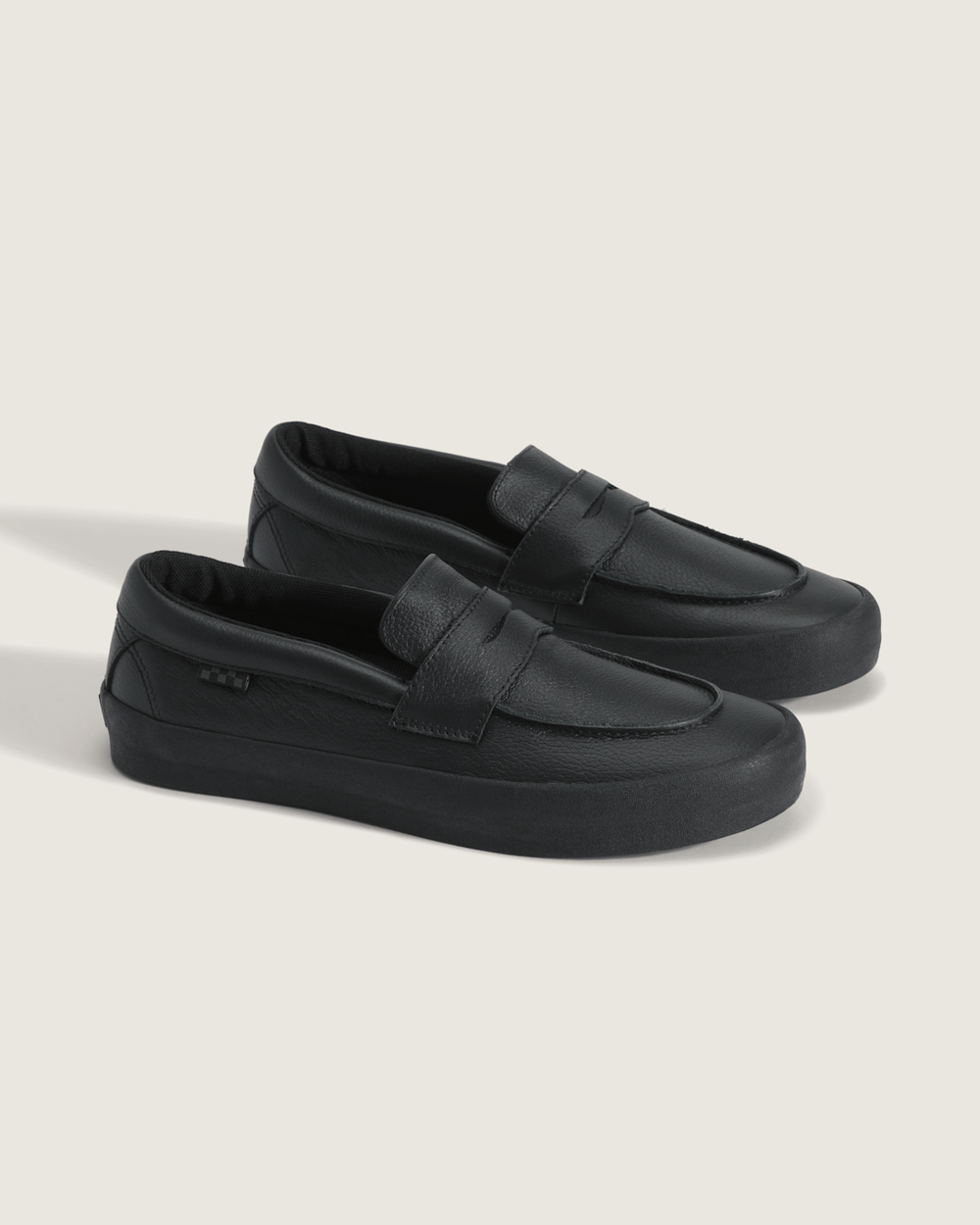 Women|Men Vans Skate Loafer Shoe in Blackout