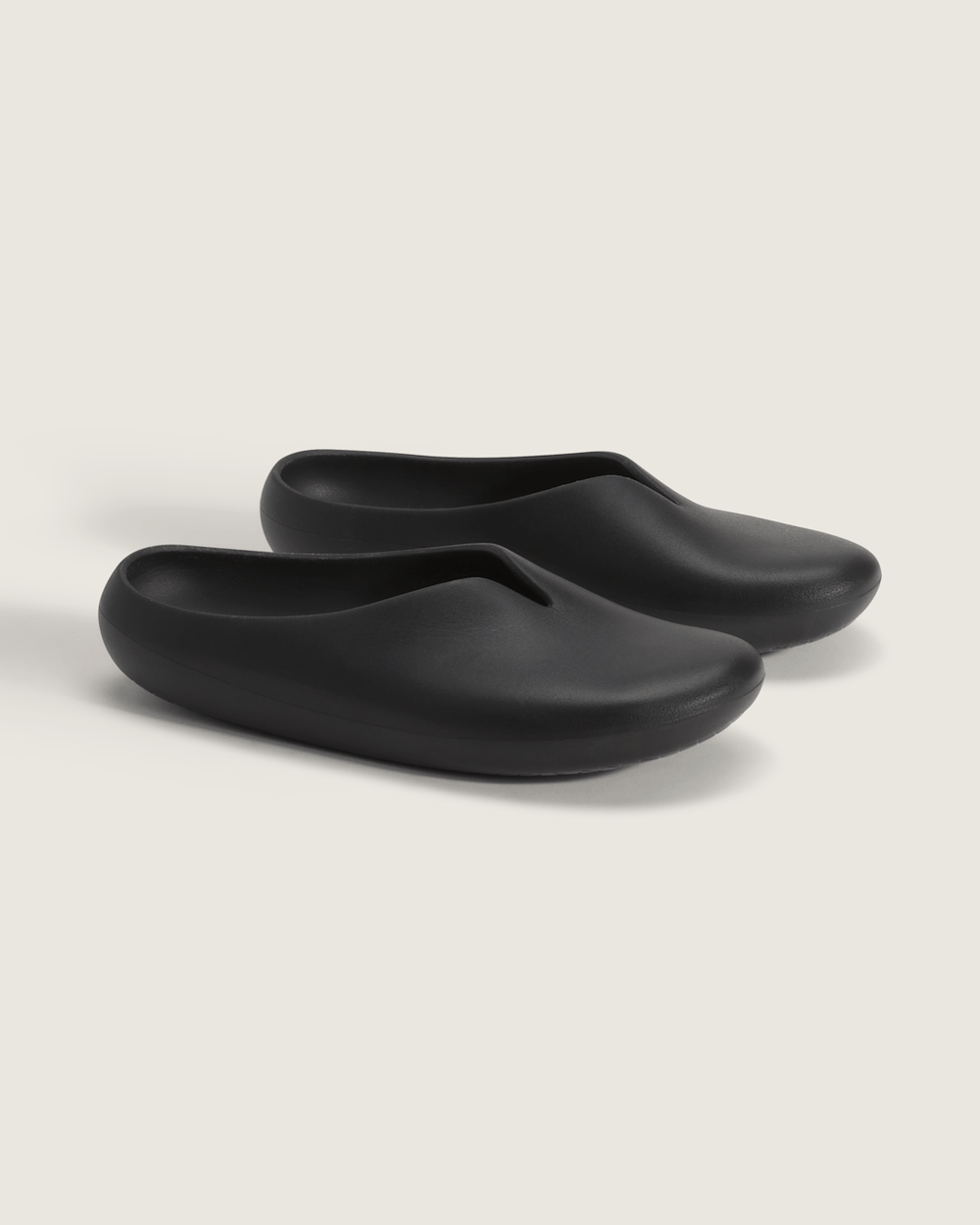 Women Vans OTW by Vans X S.R. STUDIO. LA. CA. Clog in White / Black