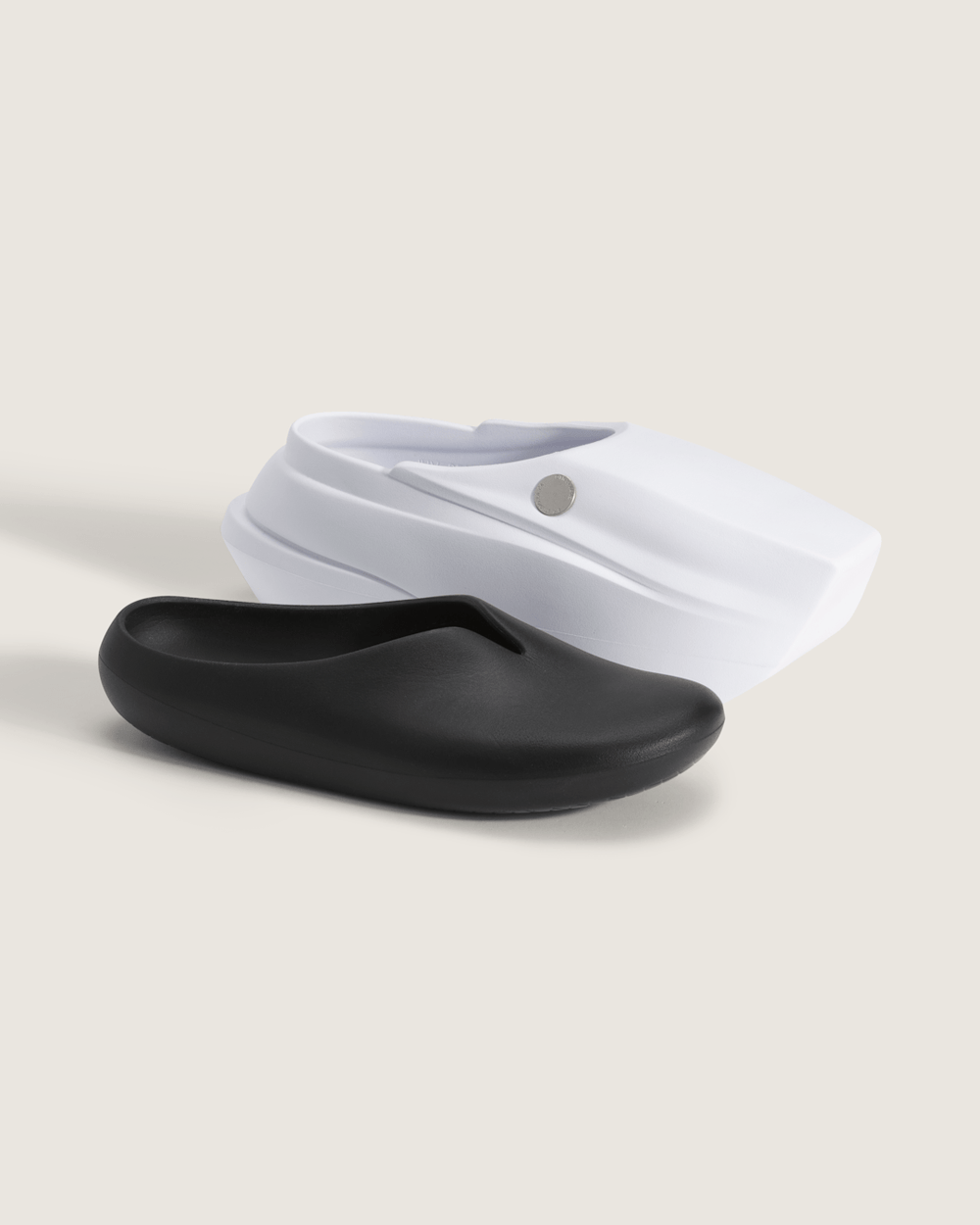 Women Vans OTW by Vans X S.R. STUDIO. LA. CA. Clog in White / Black