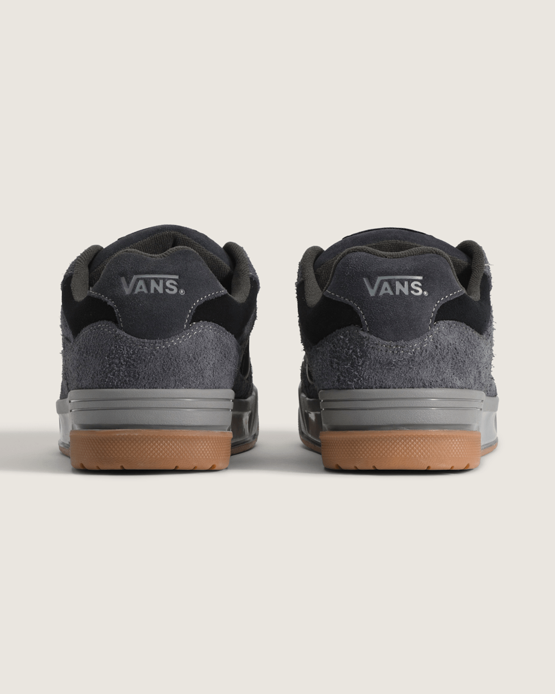 Women|Men Vans Upland Shoe in Dark Grey