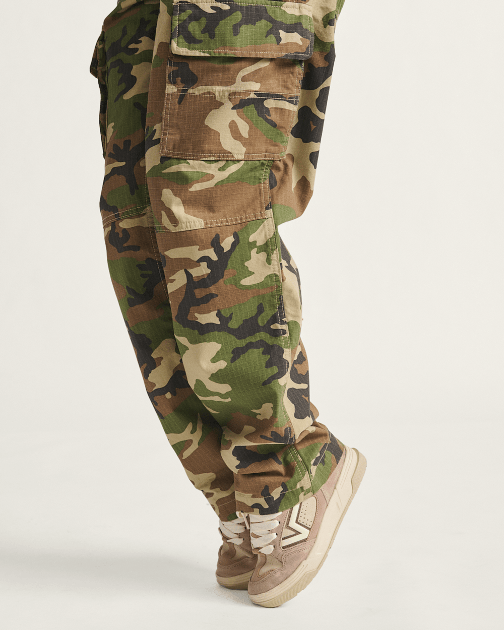Women|Sale Vans Upland Shoe in Deep Taupe Brown