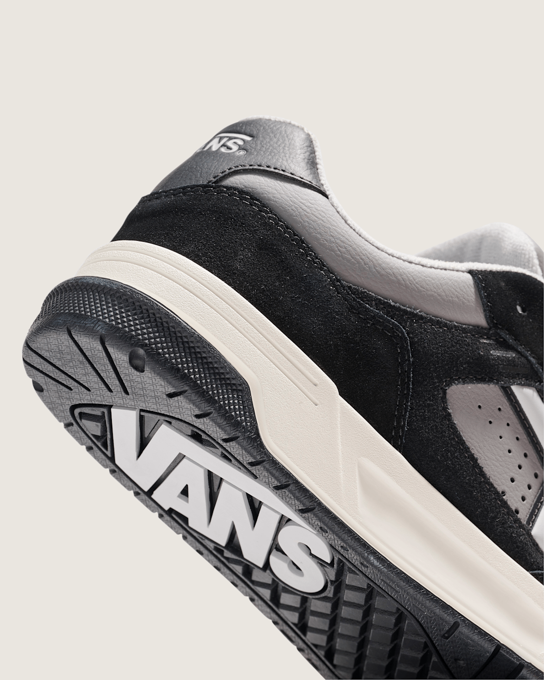 Women|Men|Sale Vans Upland Shoe in Black / Grey