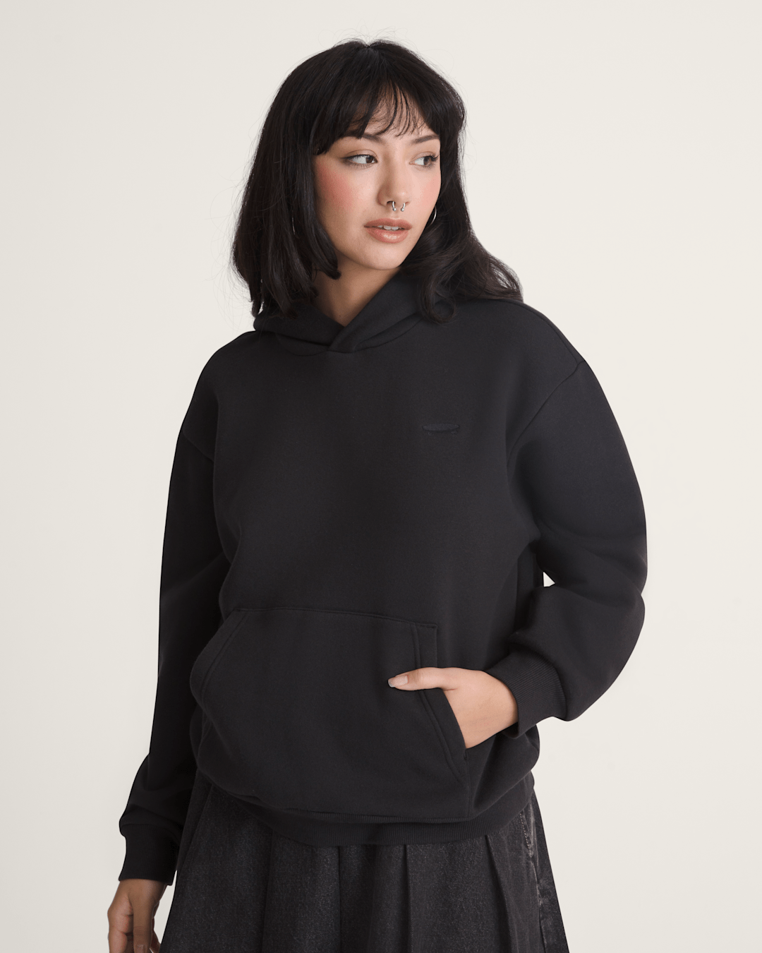 Women Vans Salton Pullover Hoodie in Black