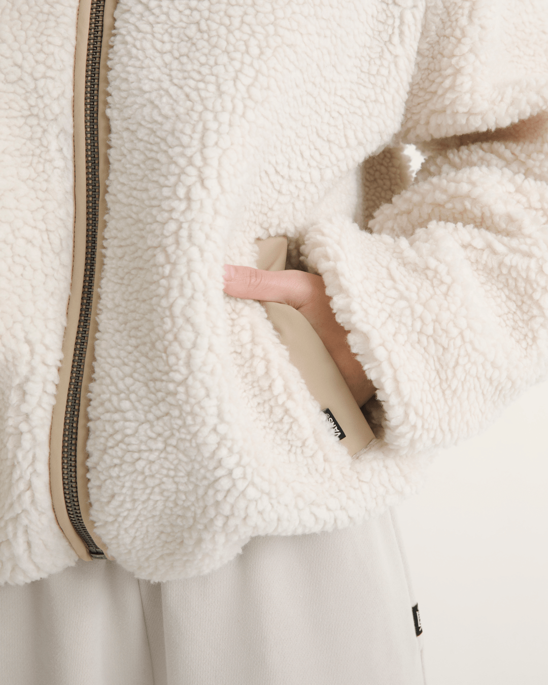 Women Vans Misty Fog High Pile Jacket in Egret Beige