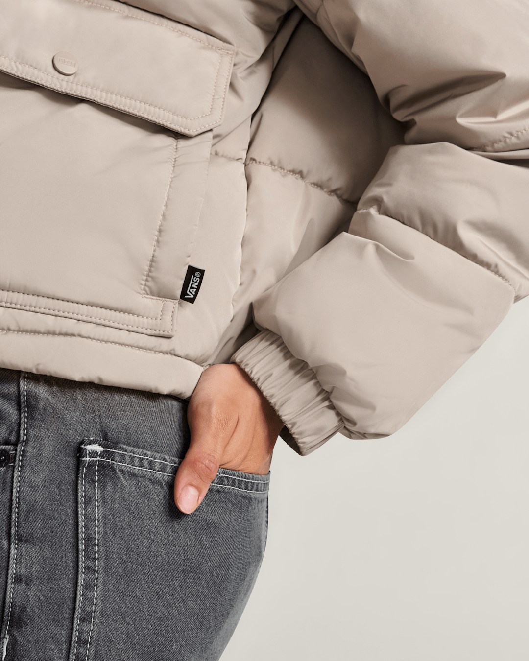 Women|Men Vans Aubrey Primaloft Puffer Jacket in Mushroom Brown