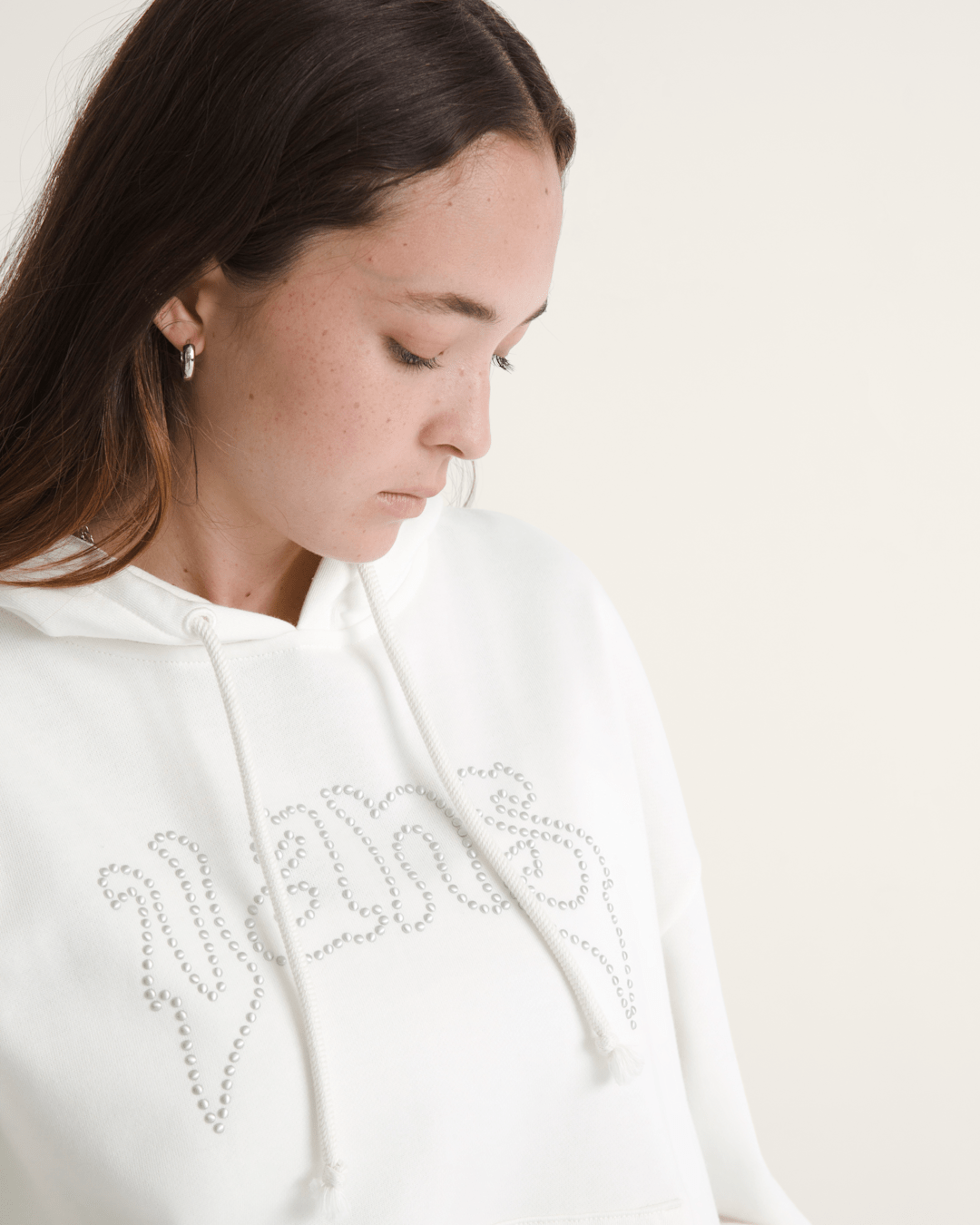 Women Vans Pearls Logo Retro Pullover Sweatshirt in Marshmallow White
