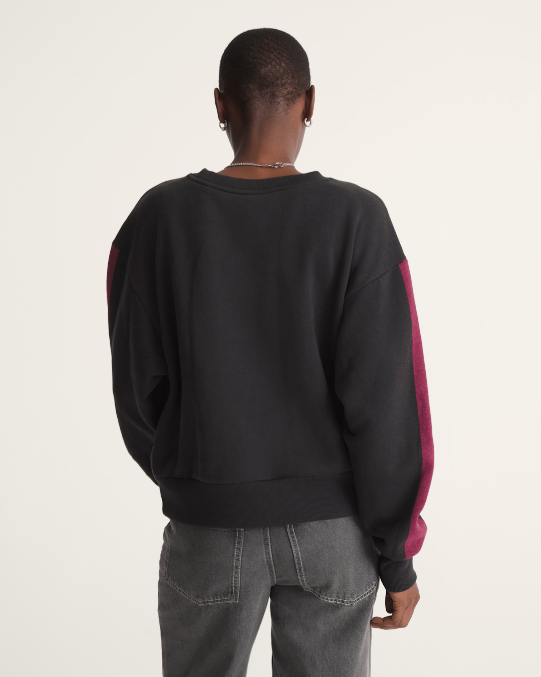 Women Vans Faster Crew Sweatshirt in Black / Pink