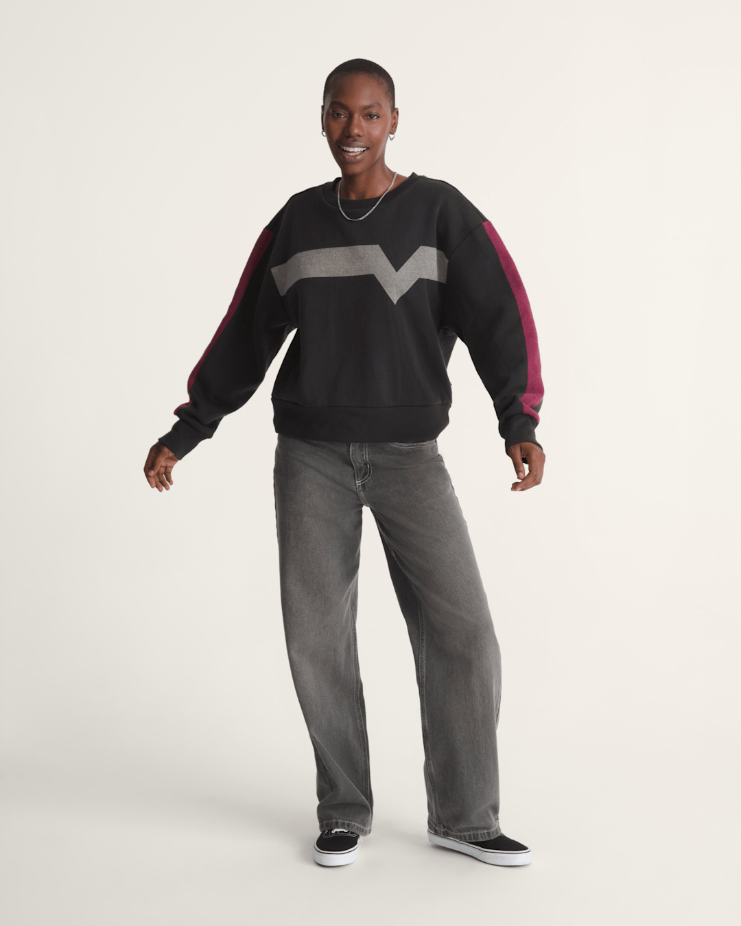Women Vans Faster Crew Sweatshirt in Black / Pink
