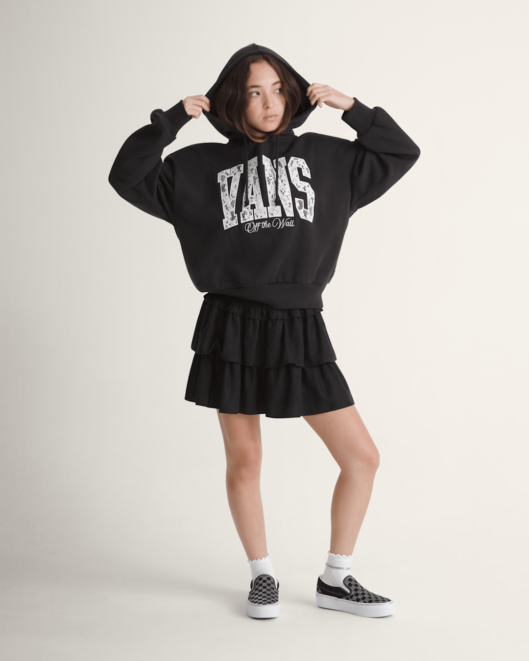 Women Vans Laced Up Retro Pullover Hoodie in Black