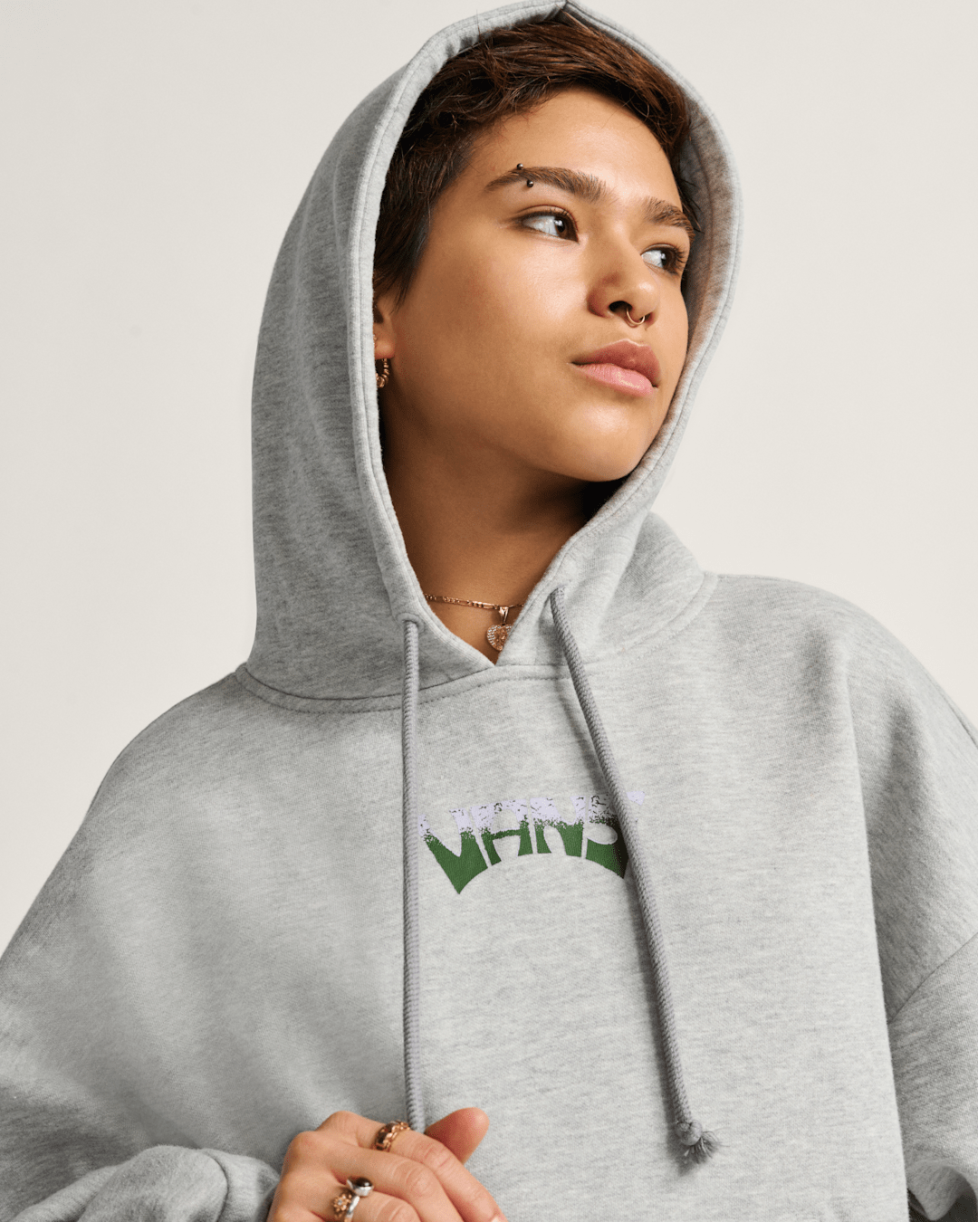 Women Vans World Peace Retro Pullover Hoodie in Heather Grey