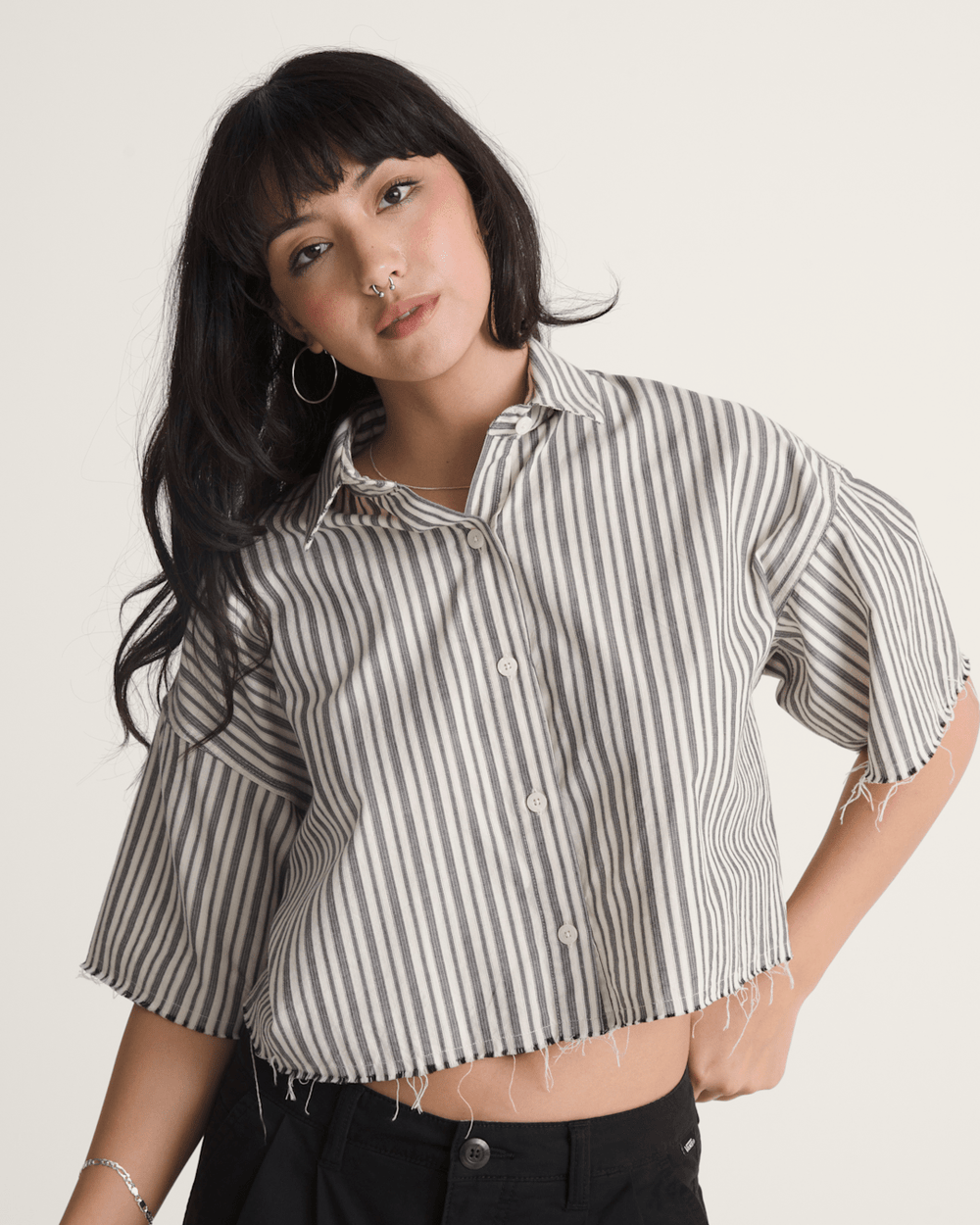 Women Vans Crop Shirt in Black-White
