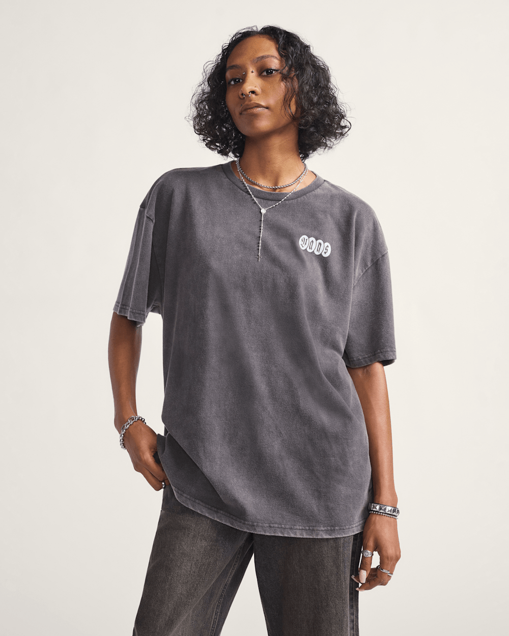 Women Vans Earthbound T-Shirt in Faded Black