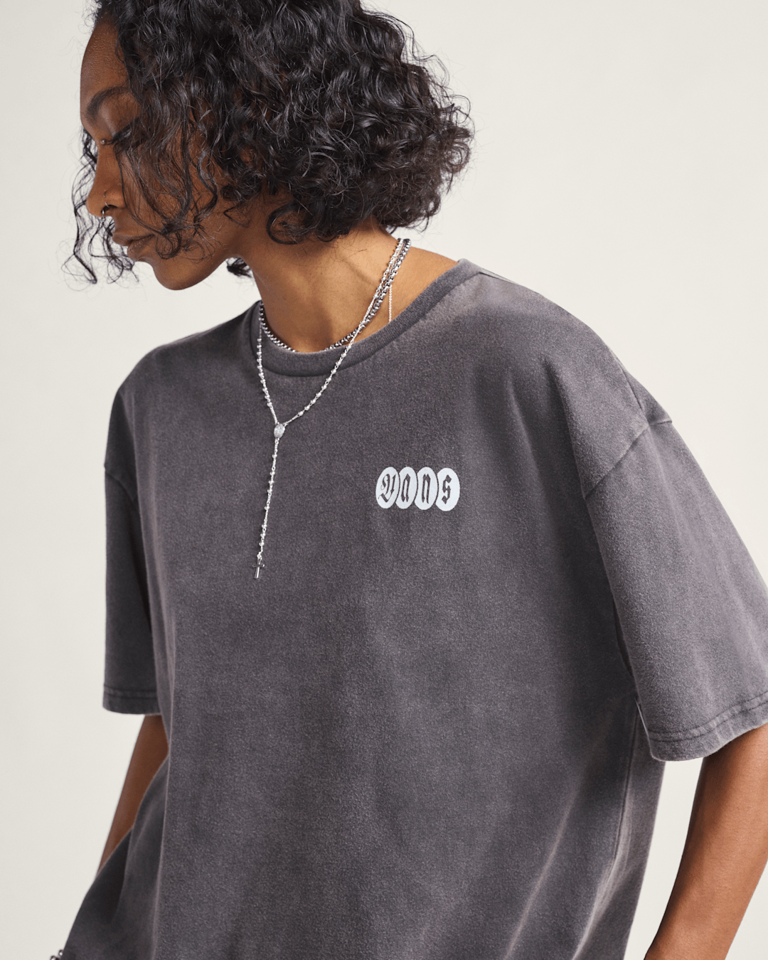 Women Vans Earthbound T-Shirt in Faded Black