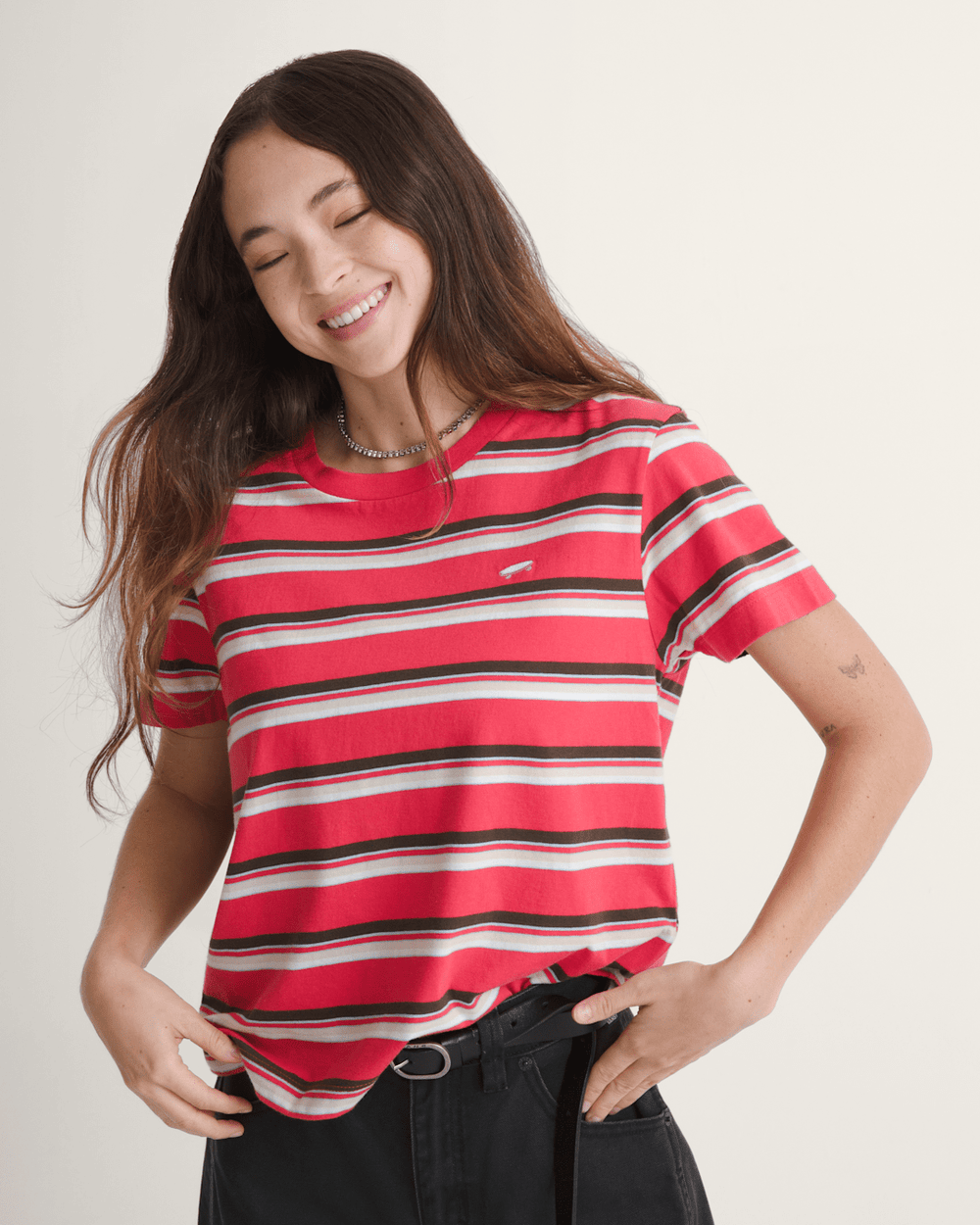 Women Vans Salton Stripe T-Shirt in Crimson Haze Red