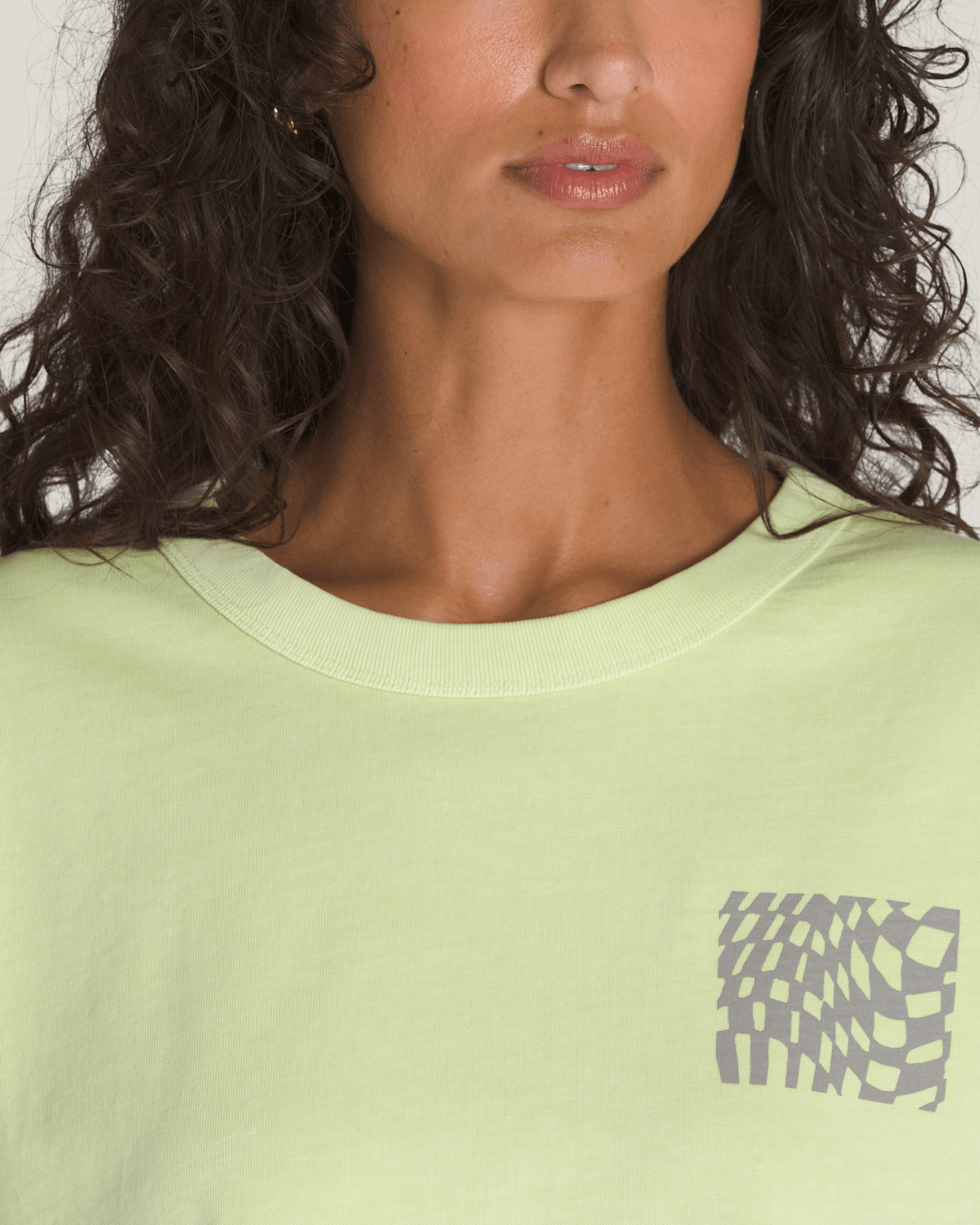 Women Vans Big Cypress T-Shirt in Shadow Lime Green