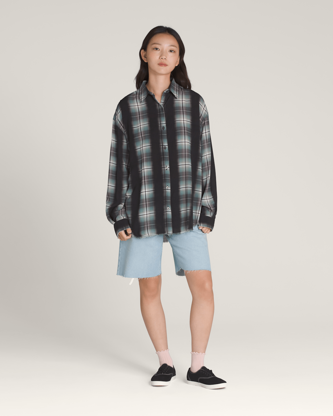 Women Vans Gillian Plaid Button Up Shirt in Black / Grey / Blue