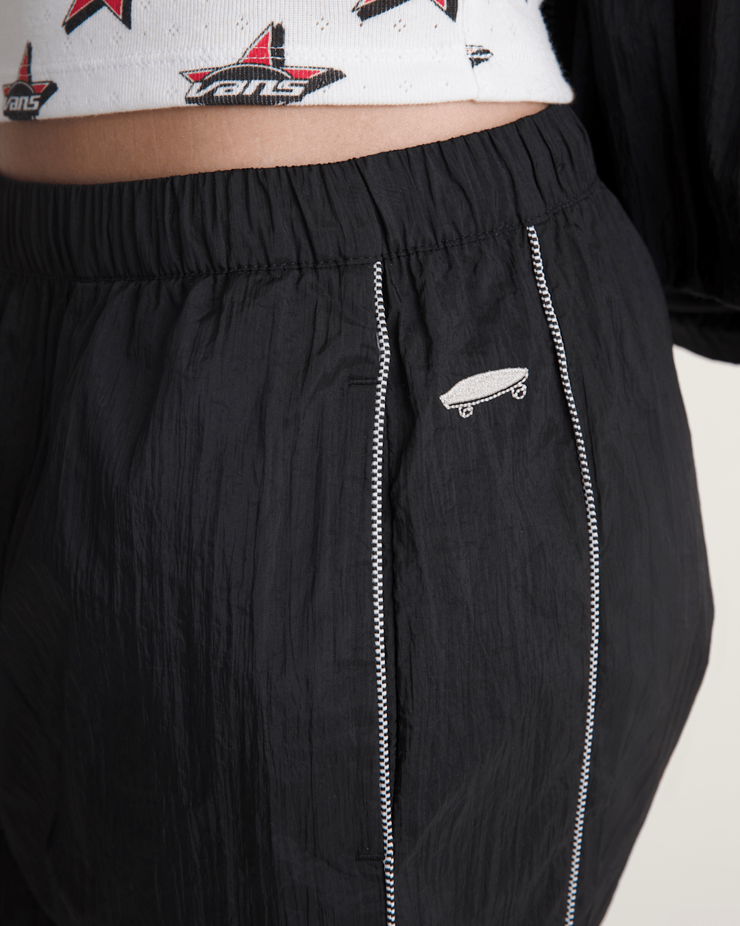 Women Vans Nyla Track Pant in Black