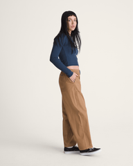 Women Vans Barrel Pants in Dachshund Brown