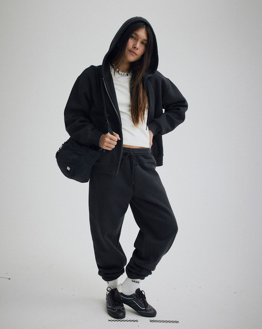 Women Vans Salton Fleece Jogger Pants in Black