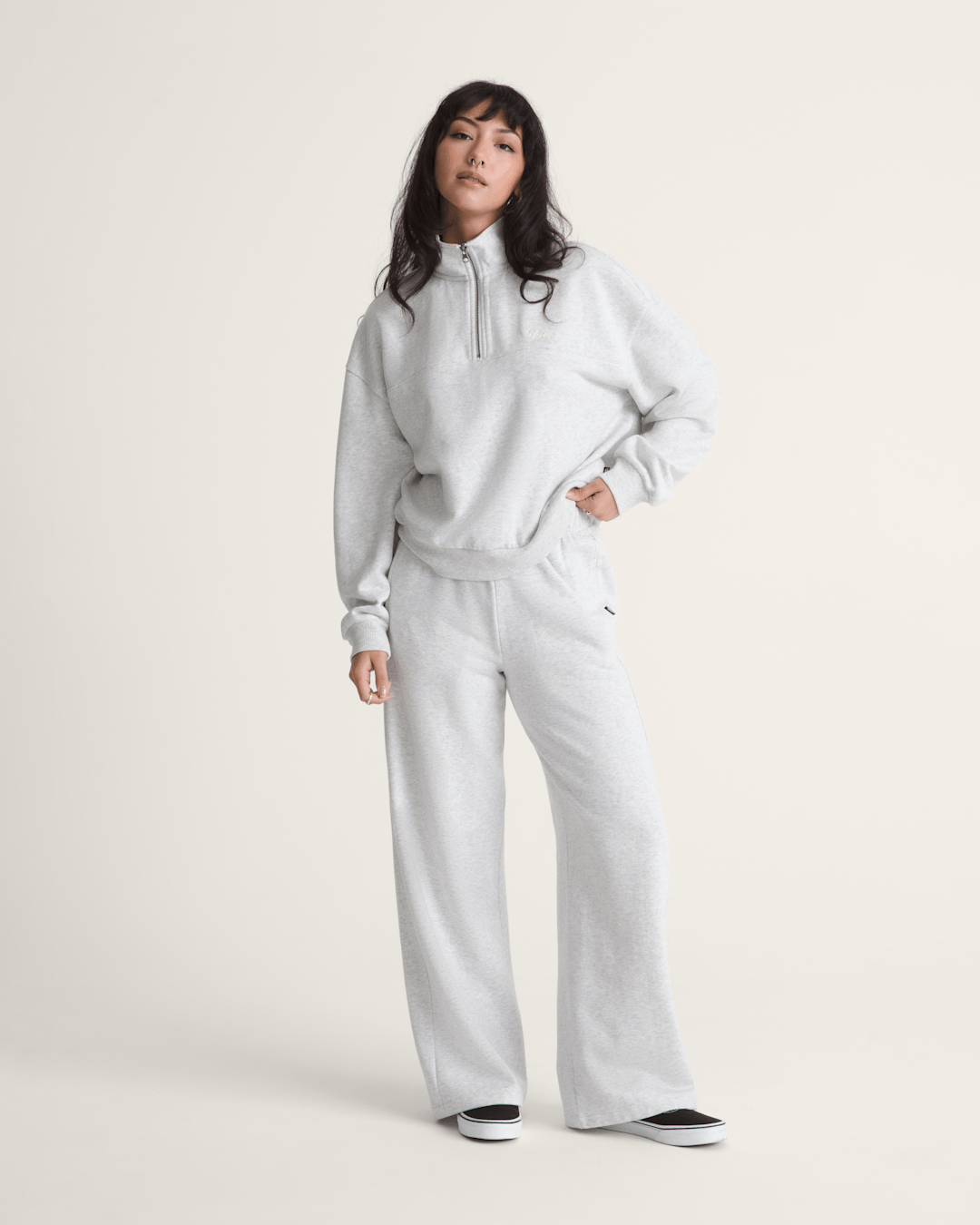 Women Vans Drop V Sweatpants in White Heather