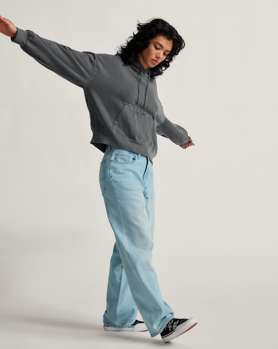 Women Vans Check-5 Baggy Denim Pants in Light Stonewash Grey