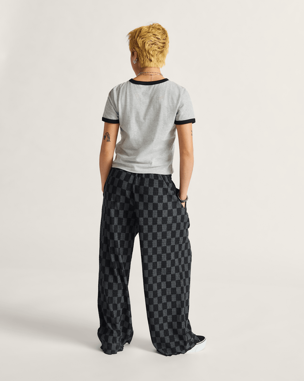 Women Vans Wren Checkerboard Pants in Checkerboard Black / Grey