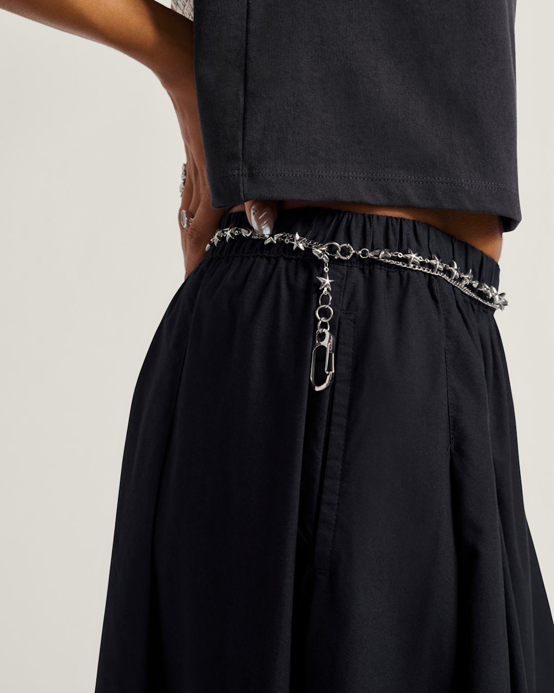 Women Vans Francesca Full Skirt in Black