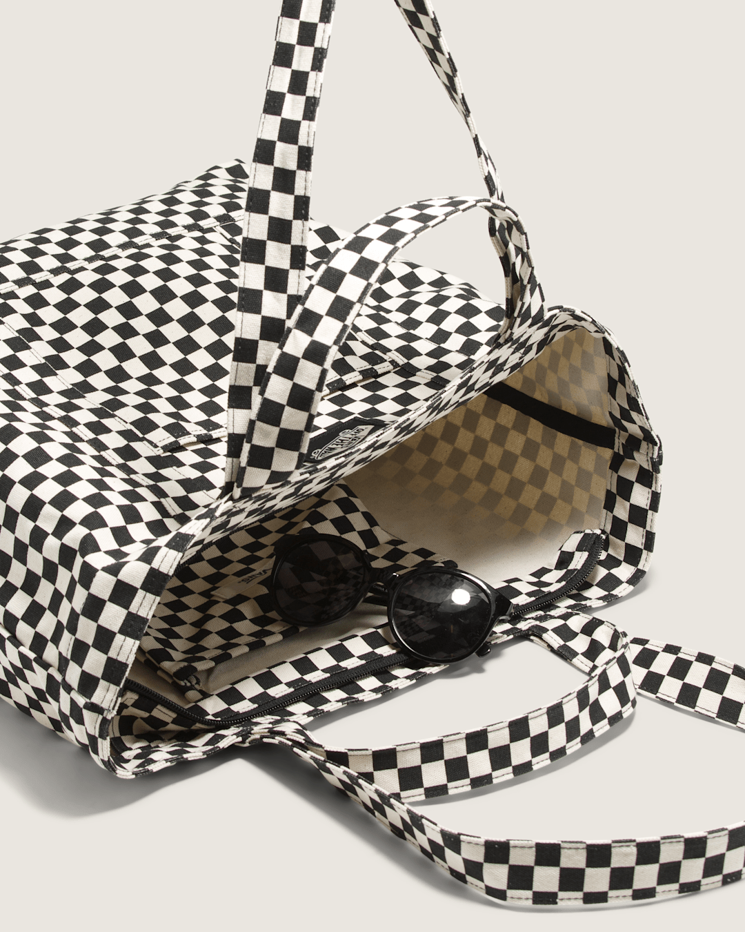 Women|Men Vans Tell All Zip Tote Bag in Checkerboard Black