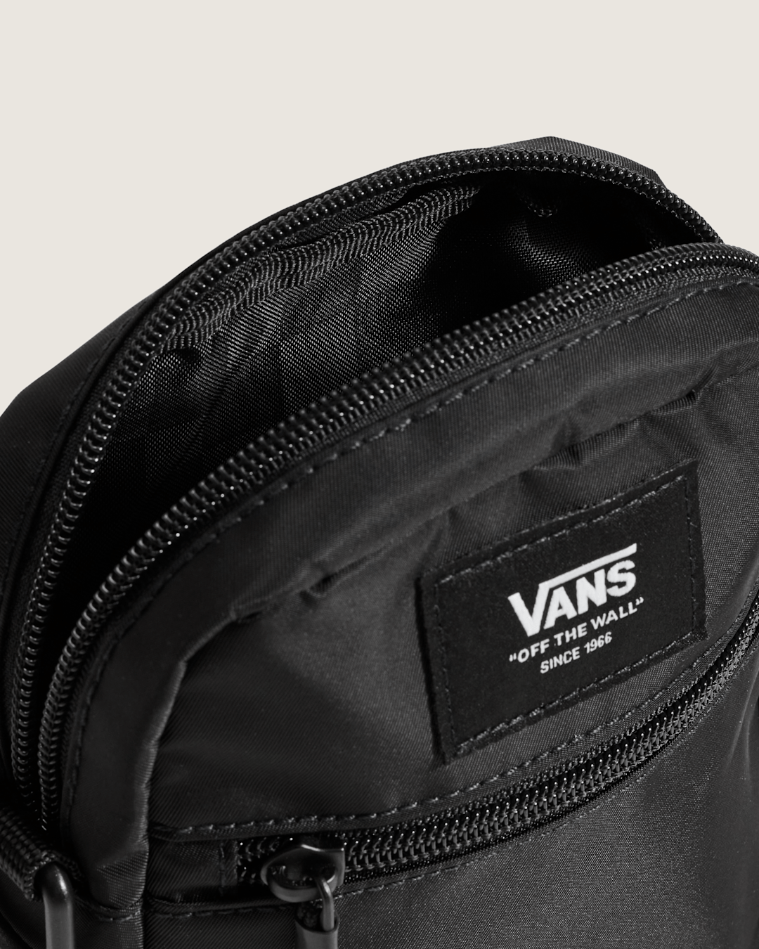 Women|Men Vans Bail Shoulder Bag in Black