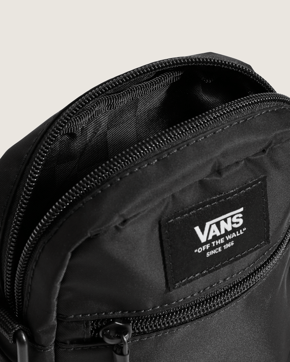 Women|Men Vans Bail Shoulder Bag in Black