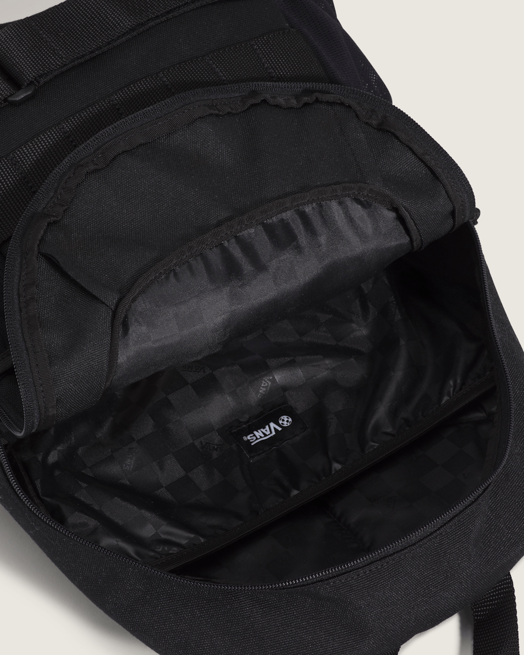 Women|Men Vans Off The Wall Skatepack Backpack in Black